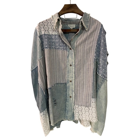 Oli & Hali Blue Patchwork Lace Oversized Button Down Shirt Boho Cottage Chic S/M - Picture 3 of 13
